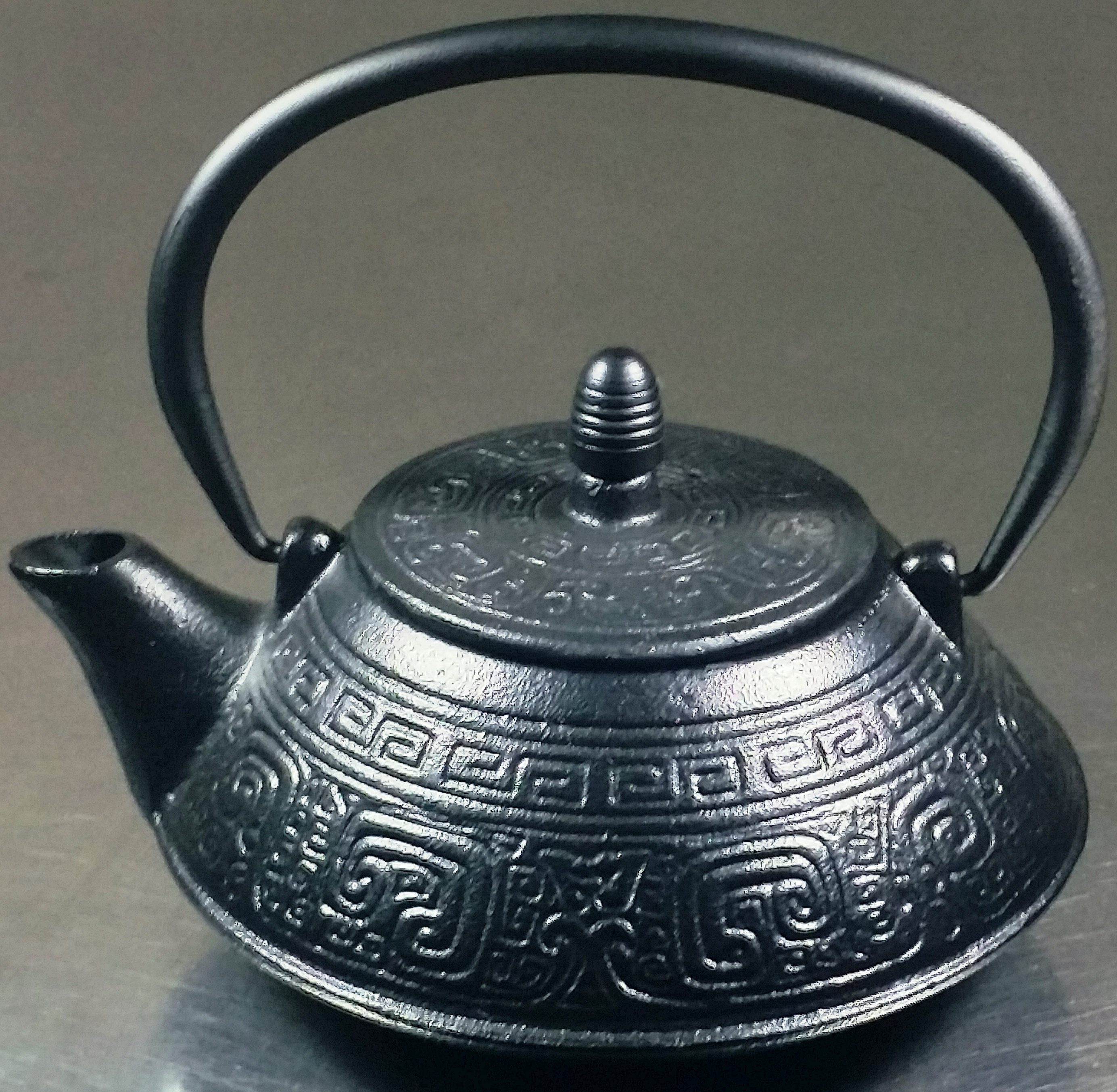 Cast Iron Teapot - Imperial - Coffee and Tea Lovers